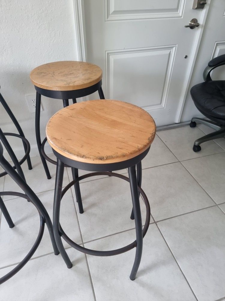 Set Of 2 Wooden Bar Stools Each One 60$