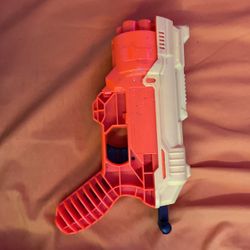 working  Nerf Gun In Perfect Condition ( Bullets  Included) Pickup At House