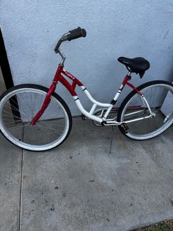 Used Schwin “26” women cruise beach bike