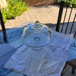 Glass Cake Stand with Dome: 4-in