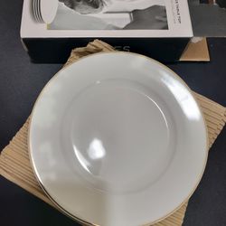 🍽️ Jones New York Gold-Rimmed Salad Plates (Set of 4) – NEW!