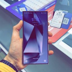 Samsung Galaxy S24 Ultra 256GB Unlocked - AT&T Cricket T-Mobile Metro and more!