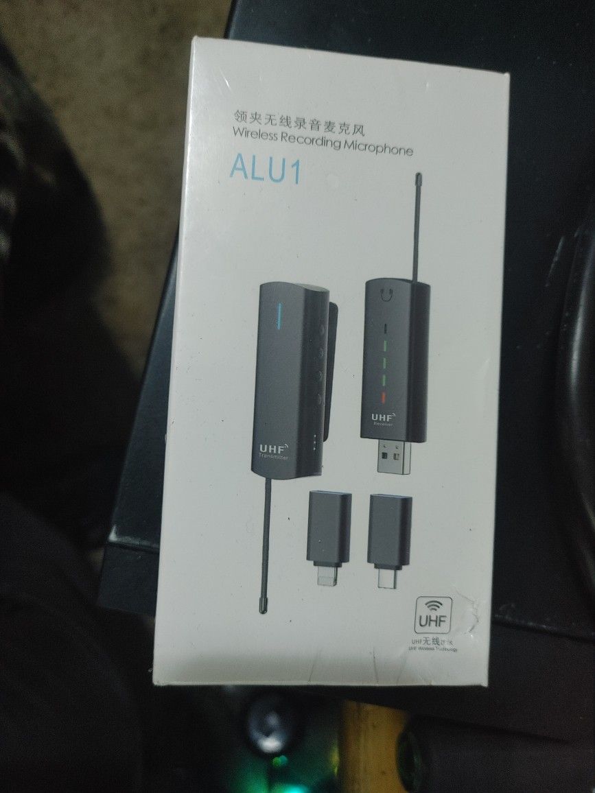 Wireless Lavaliere USB-C Microphone+ transceiver+ Android & iPhone