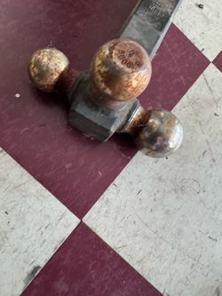 Three ball trailer hitch receiver
