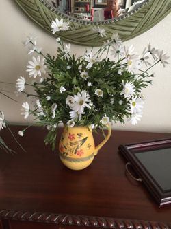 Home interior vase