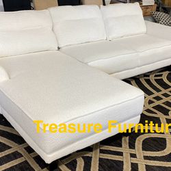 Beautiful New White Fabric Sectional (Finance & Delivery)