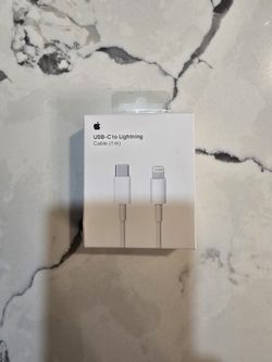 USB - C to Lightning Cable (1 m)