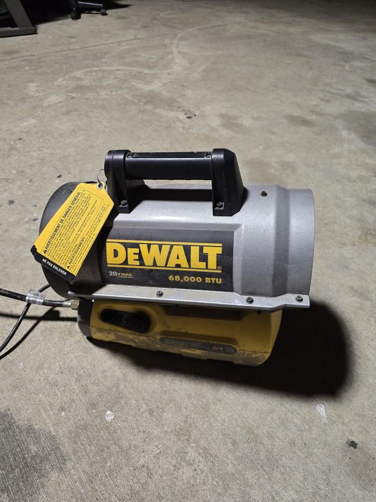 Dewalt Propane 68000 Btu. Portable Heater (( Needs Work))