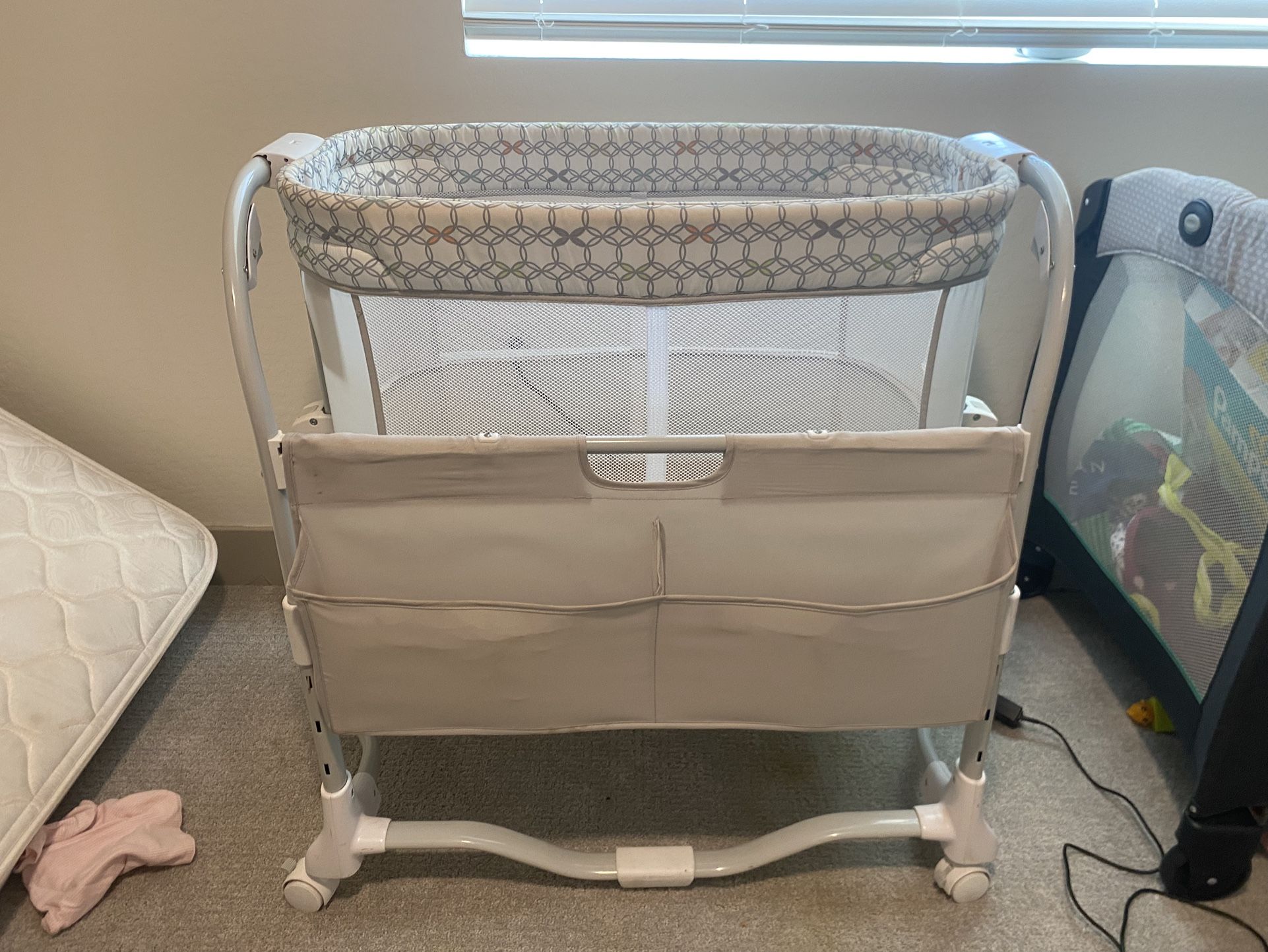 Ingenuity Baby Bassinet