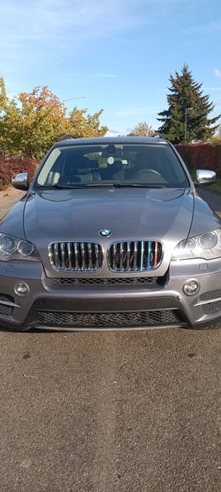 BMW X5 SUV Gray