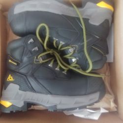 WORK BOOTS....SIZE 6.5 WOMEN'S....NO TRADE