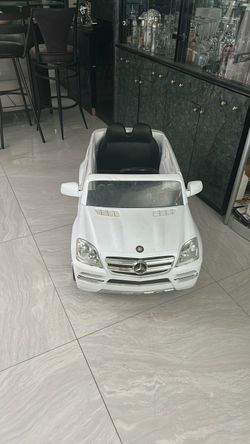Mercedes-Benz Kids Ride-On Electric Car