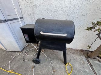 Traeger Tailgater Pellet Grill Smoker