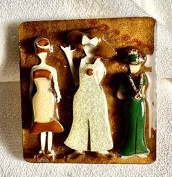 2” X 1 1/2  UNIQUE VINTAGE BROOCH DESIGNED BY LUCINDA 