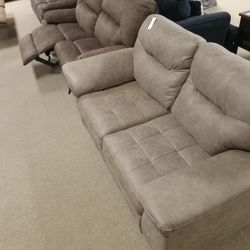 Stylish Nice Cozy Couch