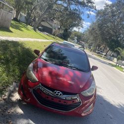 2013 Hyundai Elantra 