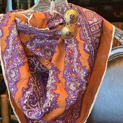 Vintage scarf and earrings set.