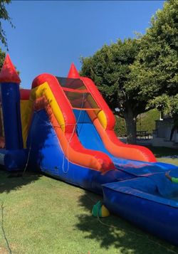 Jumper  with  Waterslide