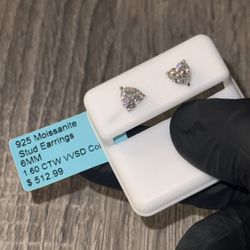 .925 MOISSANITE stud Earrings 6mm