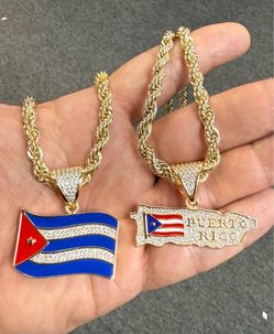 Rope necklace and pendant