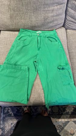 Green cargo jeans
