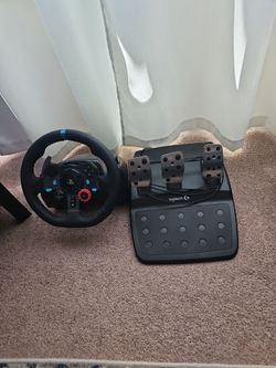 Logitech G29 Driving Force Racing Wheel for PS5, PS4 and PC