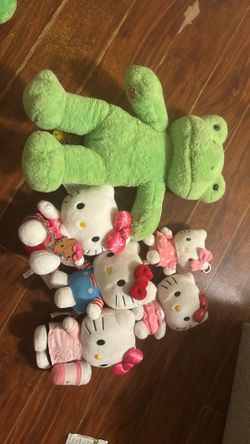 sanrio hello kitty build a bear frog plush lot
