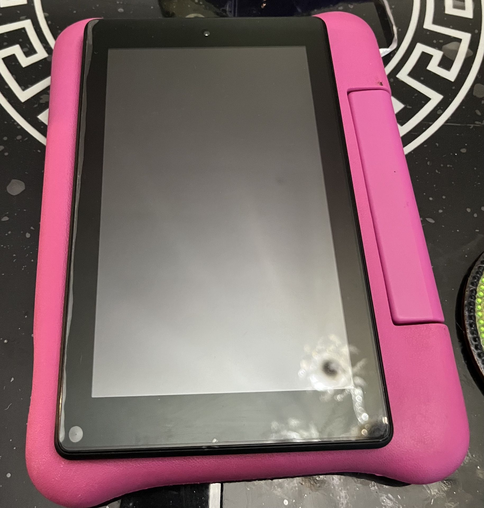 Reset Fire 7 Kids tablet, 7" Display, ages 3-7, 16 GB, (2019 release), Pink Kid-Proof Case