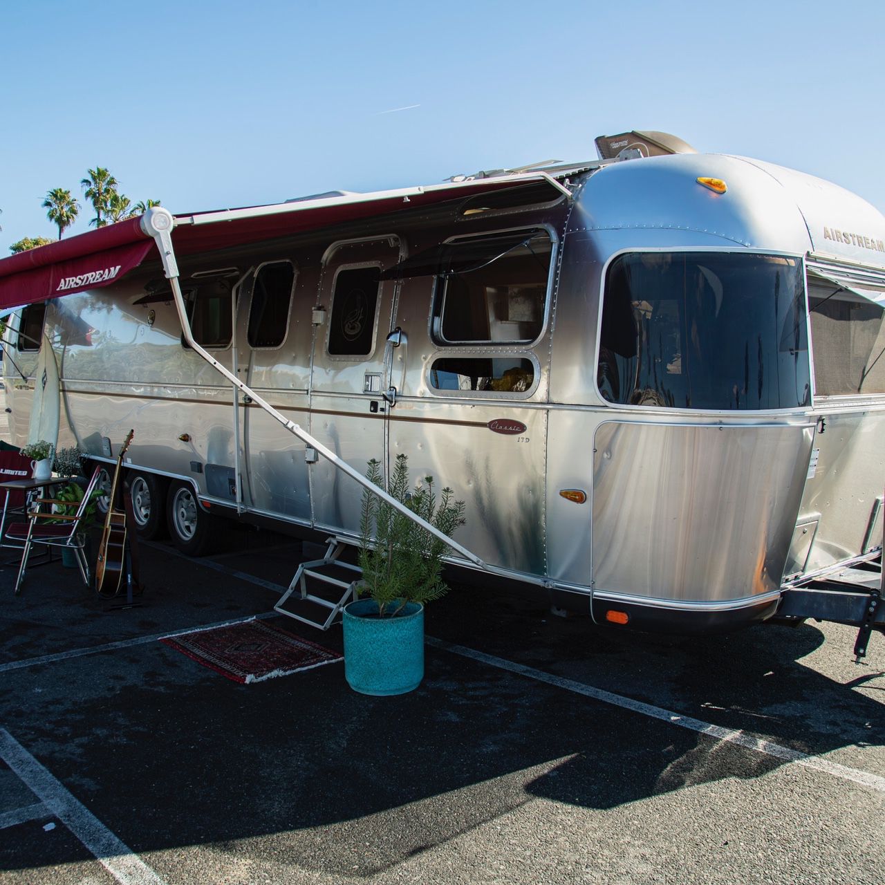 Airstream Classic Limited 34' w/Slide out, 2005