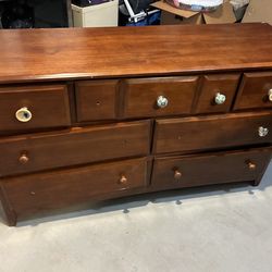 Free Dresser