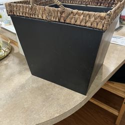 Black Metal With Weaved Top Container