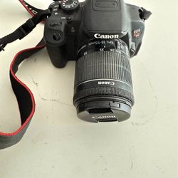 Cannon EOS Rebel T5 