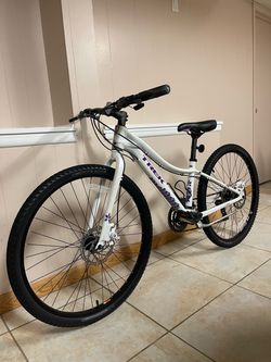 TREK NEKO 2