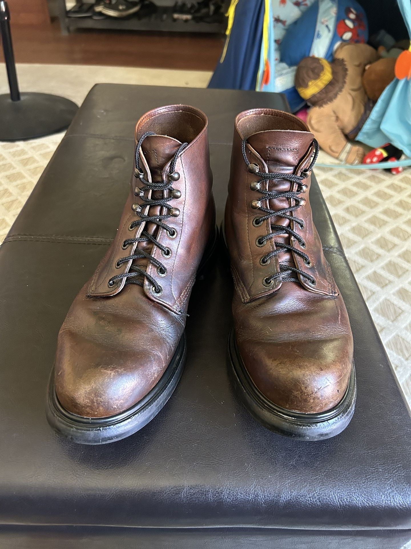 Redwing 952