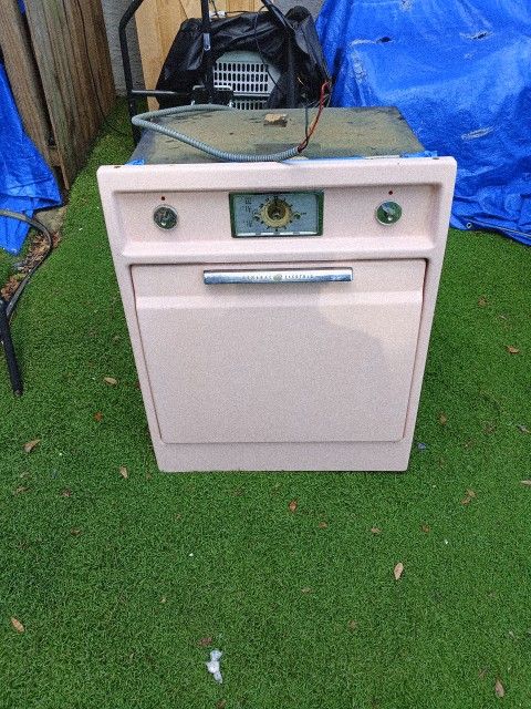 VINTAGE 1950's IN WALL OVEN /SALE $150