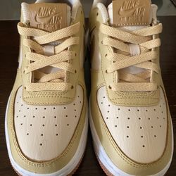 Nike brown air force 