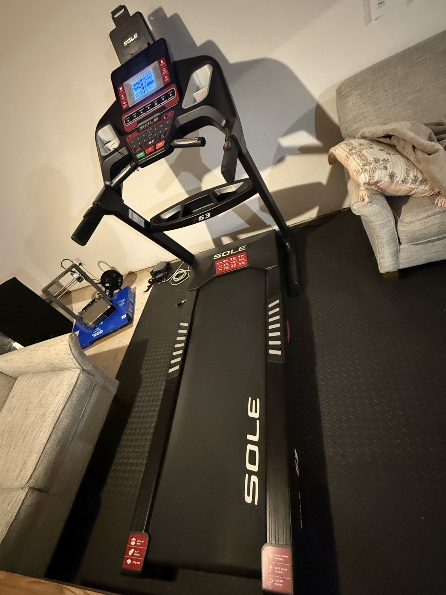 Sole Treadmill _F63