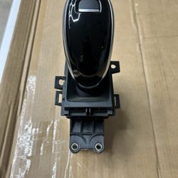 21-24 Escalade Gear Shift Assembly 