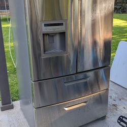 Refrigerator For Parts Or Repair I Think The Motor Don't Work   