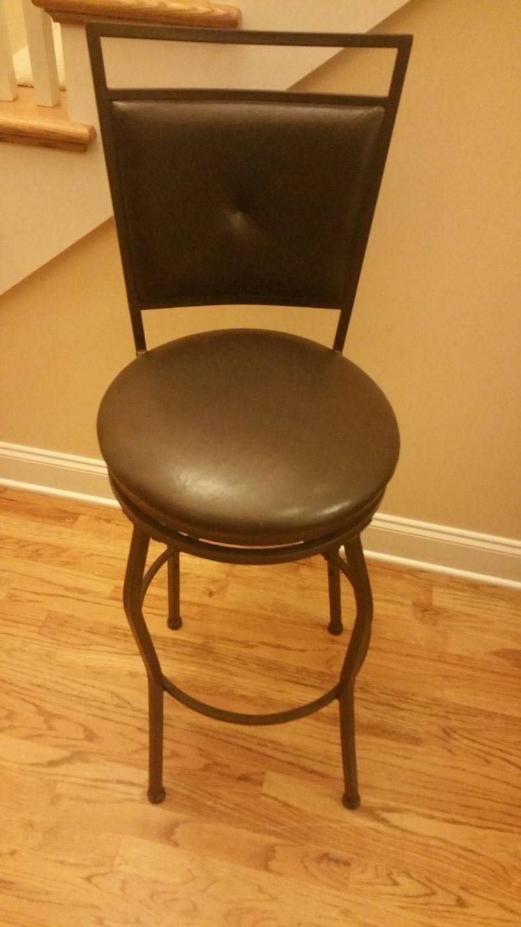 swivel barstool