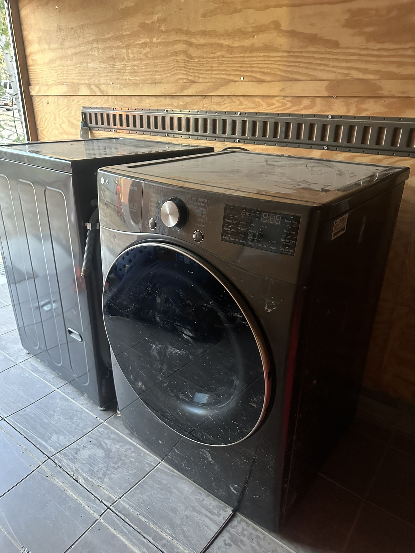 LG Washer & Gas Dryer