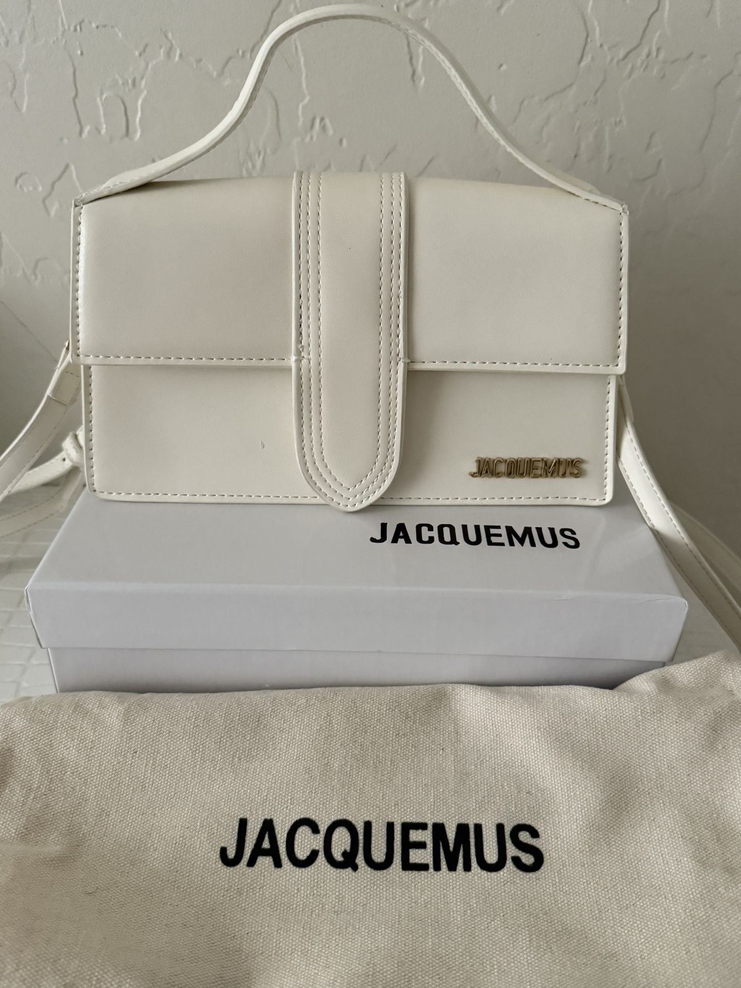 Jacquemus Bambino leather tote
