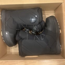 K2 MAYSIS Snowboard Boots Size 9
