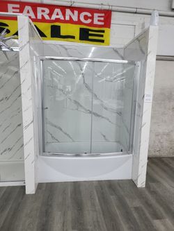 Bathtub & Glass Doors