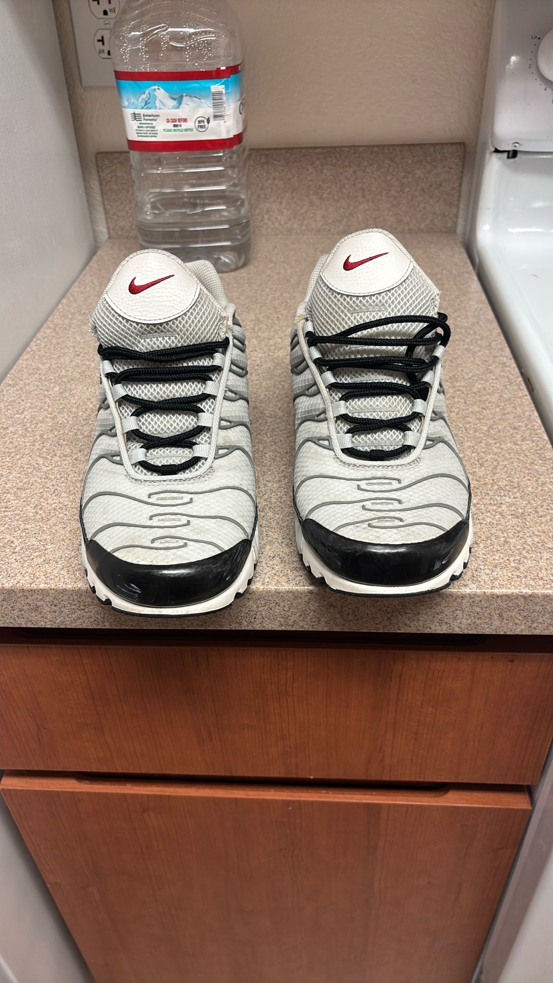 Used Size 9.5 Nike Airmax Plus