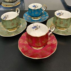 Elizabethan Vintage 1950’s Fine Bone China Gold Trim Blue Rose Set Of 4 Cups Saucers