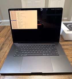 New Apple MacBook Pro 16” M4 Max 48GB 1TB SSD 40-Core GPU Space Black