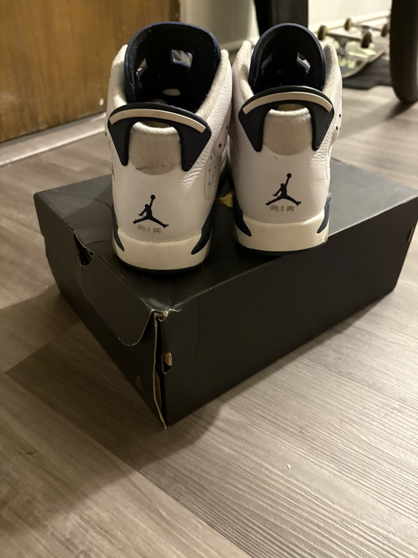 Air Jordan 6 Retro Midnight Navy