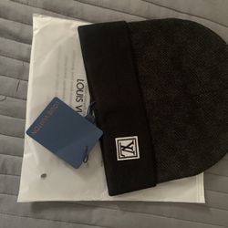 LV beanie (Louis Vuitton)