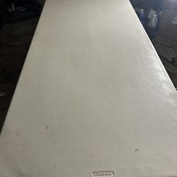 Lifetime commercial sturdy folding table 6ft